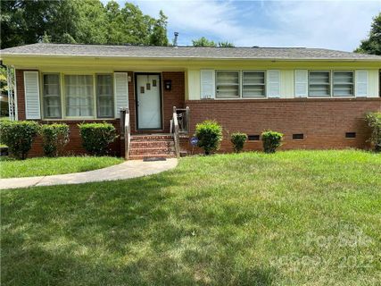 1837 Northcliff Drive sold home in Northwood Estates, Charlotte, NC