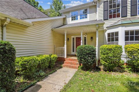 2608 Willowdale Lane