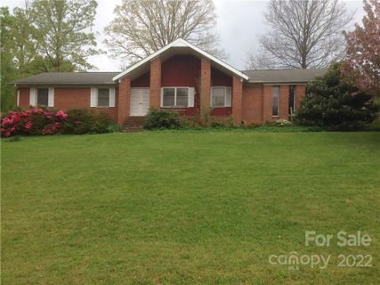 6205 Ferncliff Drive sold home in Quail Hollow Park, Concord, NC
