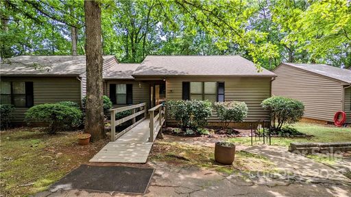 378 Tall Oaks Trail
