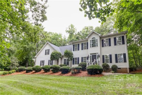 6389 Willowbottom Road