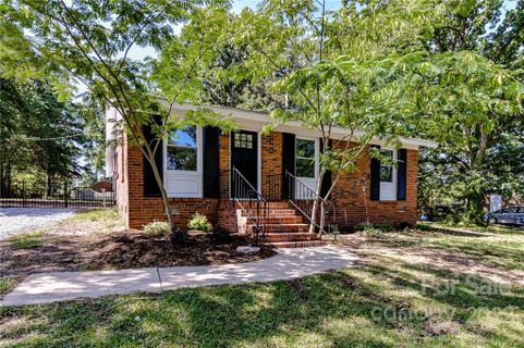 3717 Birchdale Court sold home in Spring Hill, Matthews, NC