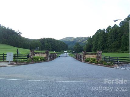 Lot 8 Altavista Way sold home in Austin Creek, Lenoir, NC