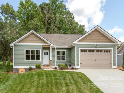 146 Olde Oak Way