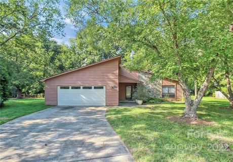 10903 Fox Mill Lane
