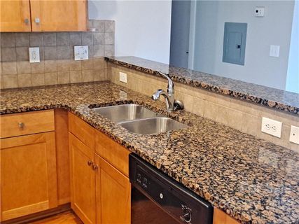 808 Cotton Gin Alley sold home in Condos In South Main Square, Davidson, NC