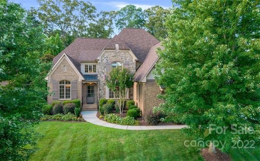 1103 Delacourt Lane