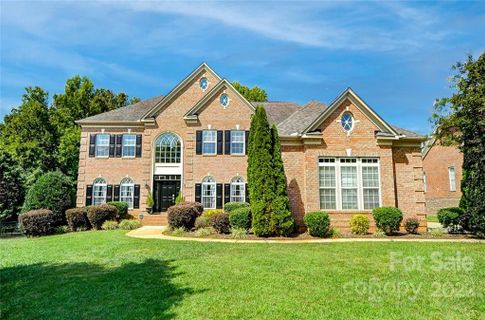 908 Oleander Lane