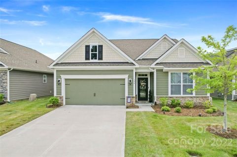 196 Hanks Bluff Drive