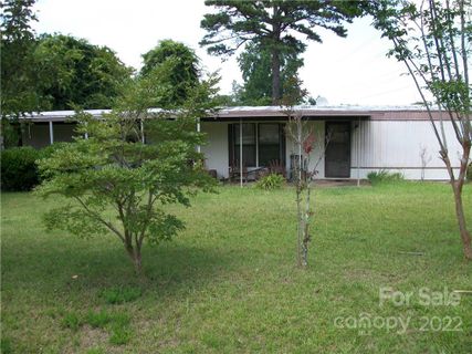 7426 Bondhaven Drive sold home in Lamplighter Village, Charlotte, NC