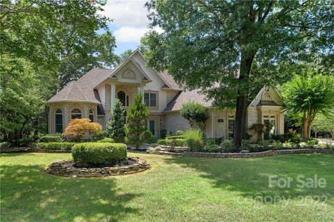 2234 Woodridge Drive