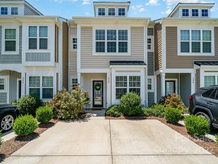 200 Halton Crossing Drive sold home in Settlers Landing, Concord, NC