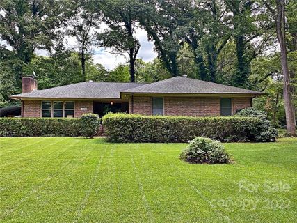 1708 Westbrook Circle