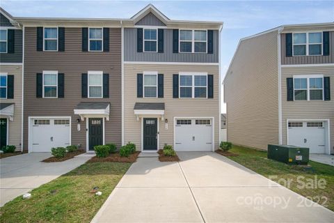 716 Dillon Way