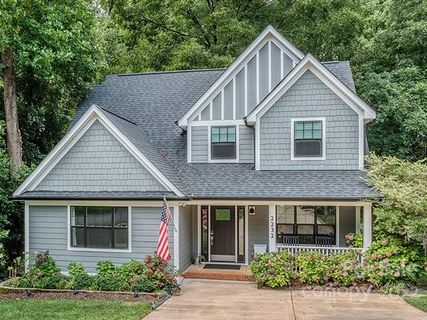 2232 Olde Chantilly Court