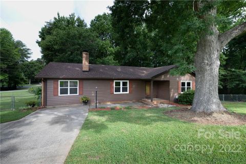 895 Pinebranch Road