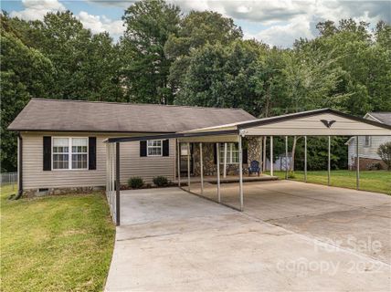 411 Forest Drive sold home in Forest Park, Maiden, NC