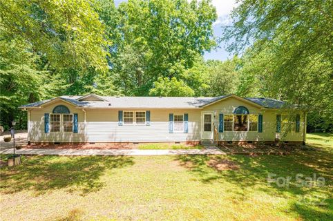 136 Spearpoint Lane sold home in Flint Ridge, Statesville, NC