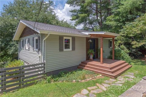 61 White Dogwood Lane
