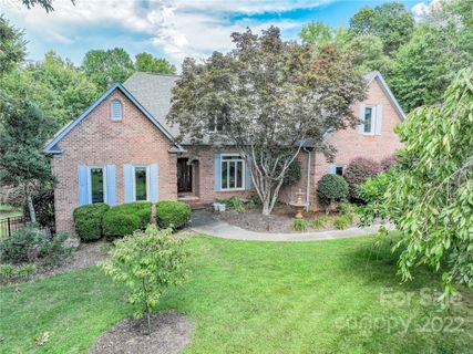 4704 Straw Court