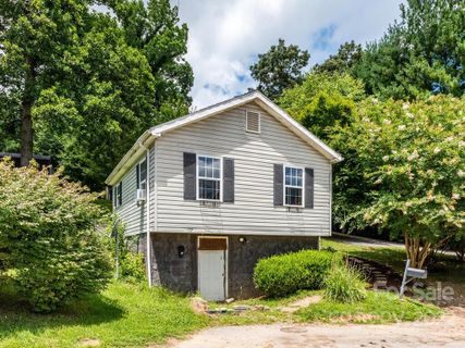 157 Druid Drive sold home in Horney Hayes, Asheville, NC