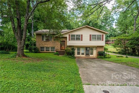 1123 Halesworth Drive