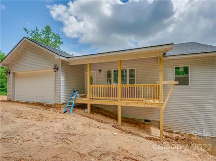 39 Hamilton Acres Drive
