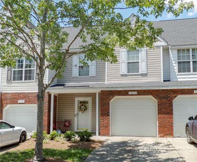 10031 University Park Lane
