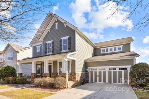 Previously sold for $610,000