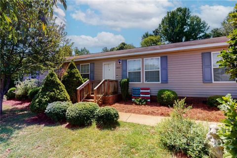3004 Drake Drive sold home in Shadow Oaks, Stanley, NC