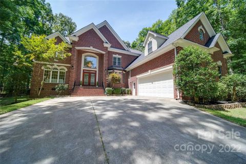 3324 Greenhurst Lane sold home in Lake Providence, Weddington, NC