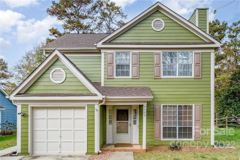 8500 Red Setter Lane sold home in Morris Village, Charlotte, NC