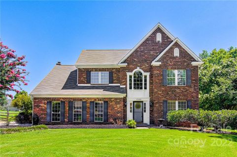 1300 Buckthorne Court 46