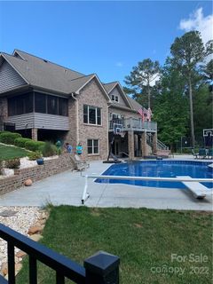220 Riverwalk Drive