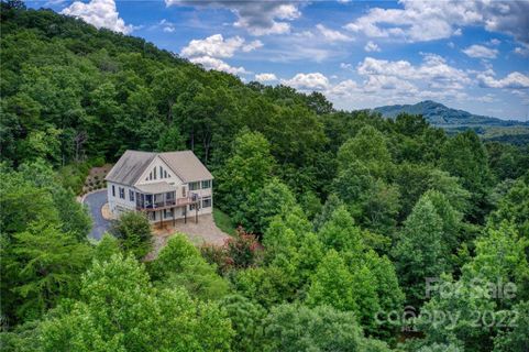 400 Winesap Boulevard