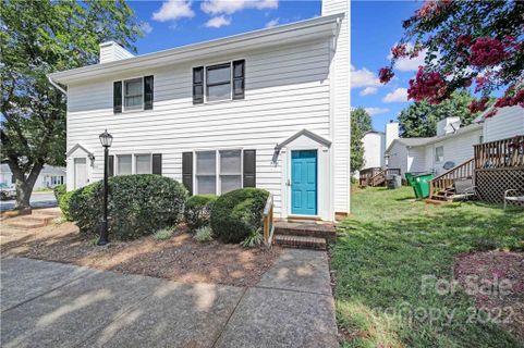 5916 Crape Myrtle Lane