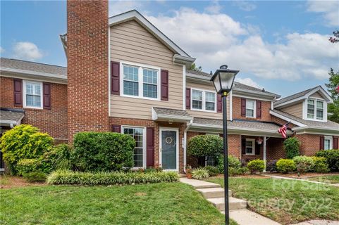 9104 Vicksburg Park Court