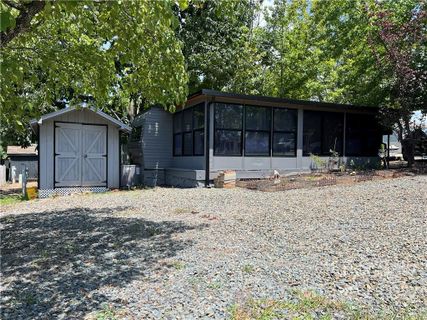 160 Cardinal Avenue