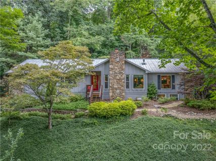 4 Jodhpur Court sold home in Hunters Crossing, Hendersonville, NC