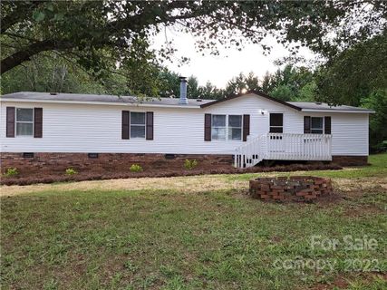 2915 Grace View Place sold home in Grace Point, Granite Falls, NC