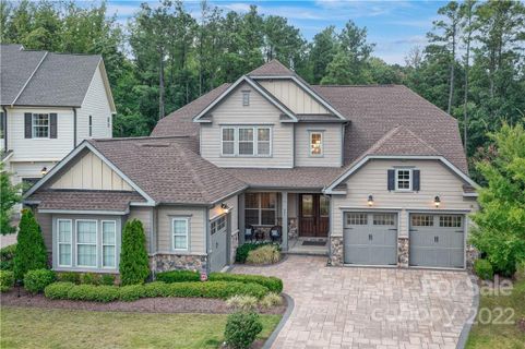 961 Emory Lane