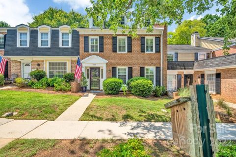 2325 Hayloft Circle