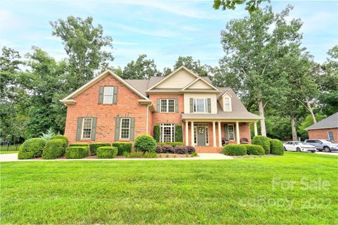 106 Kendallwood Drive