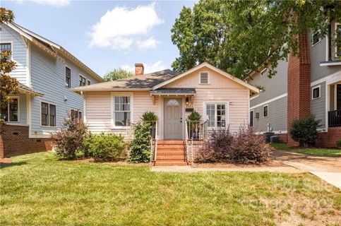 2124 W Trade Street