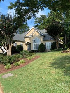 105 Hazeltine Court sold home in Crescent Golf and Country Club, Salisbury, NC