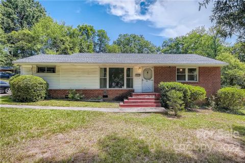 4885 Oglethorpe Place