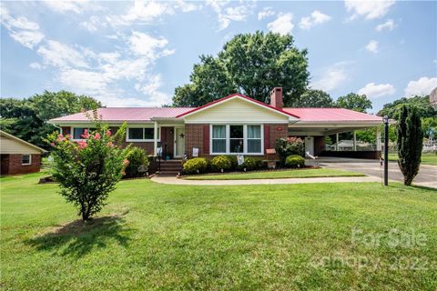 108 Robin Lane sold home in Glen Echo, Statesville, NC