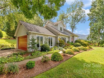 11 Lady Bug Lane sold home in Mountain View Acres, Leicester, NC