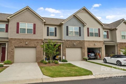 5236 Spanish Ivy Lane 138 sold home in The Greens, Indian Land, SC