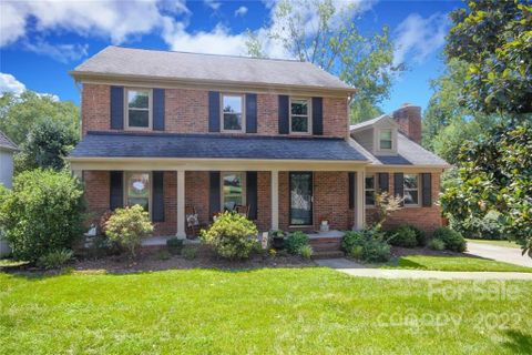 711 Walnut Point Drive